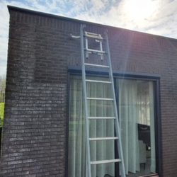 Witte aanslag verwijderen van metselwerk 1